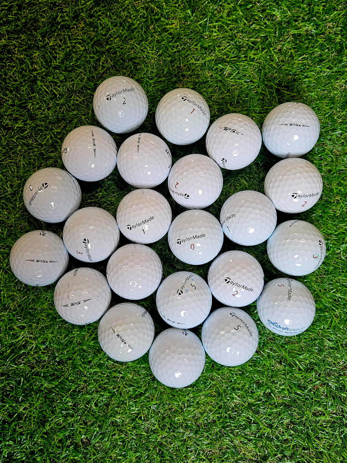 Taylormade TP5/TP5x - Pack of 12 golf balls