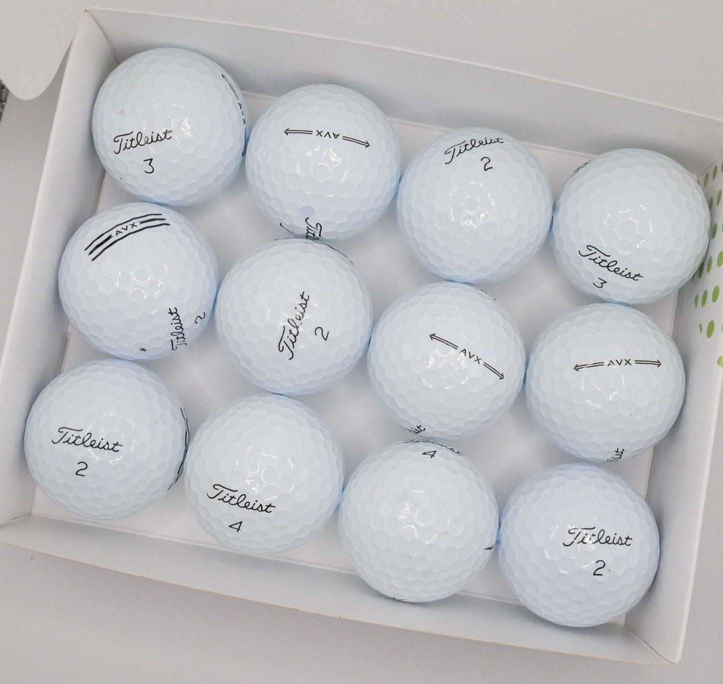 Titleist AVX - Pack of 12 golf balls
