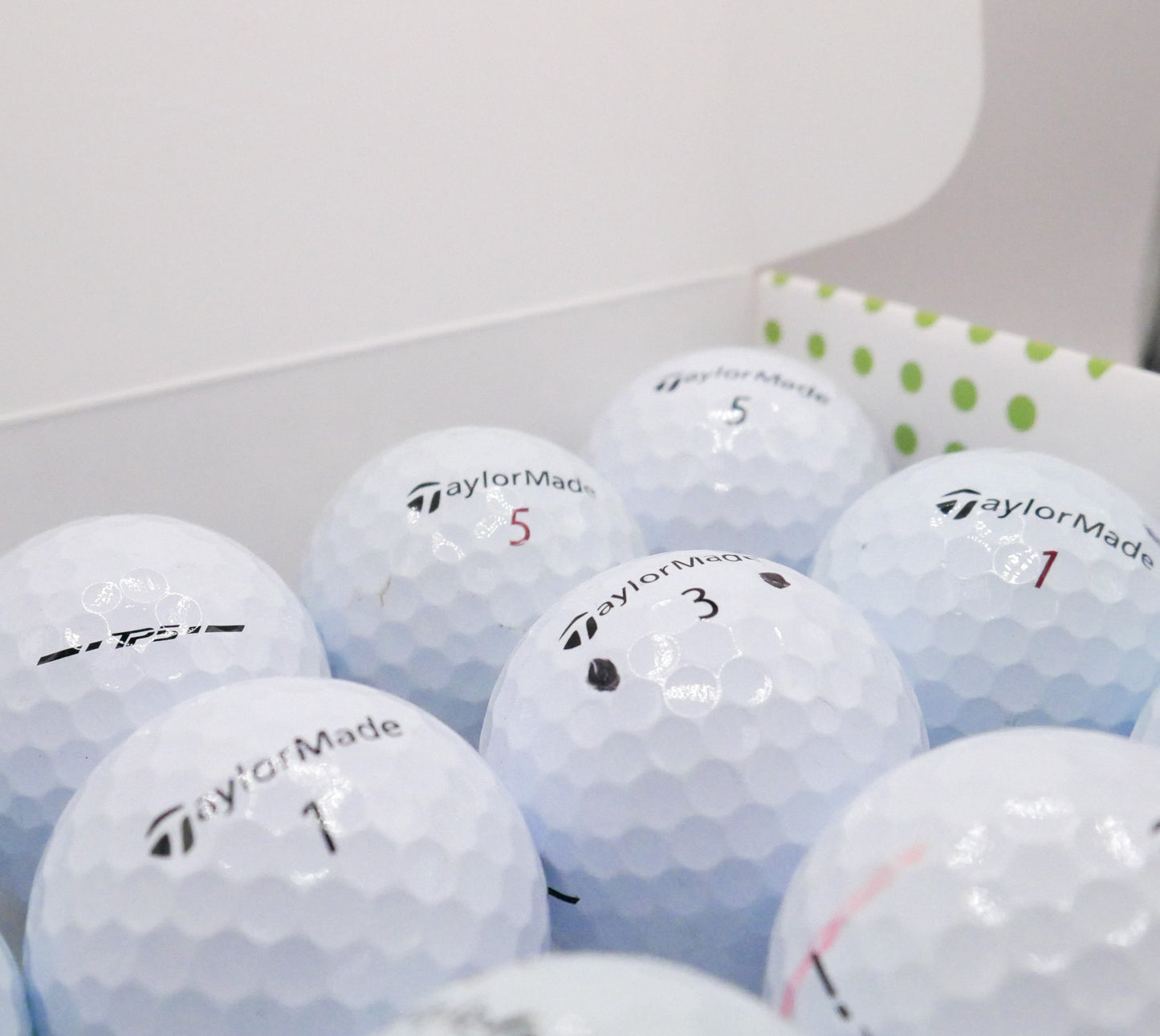 Taylormade TP5/TP5x - Pack of 12 golf balls