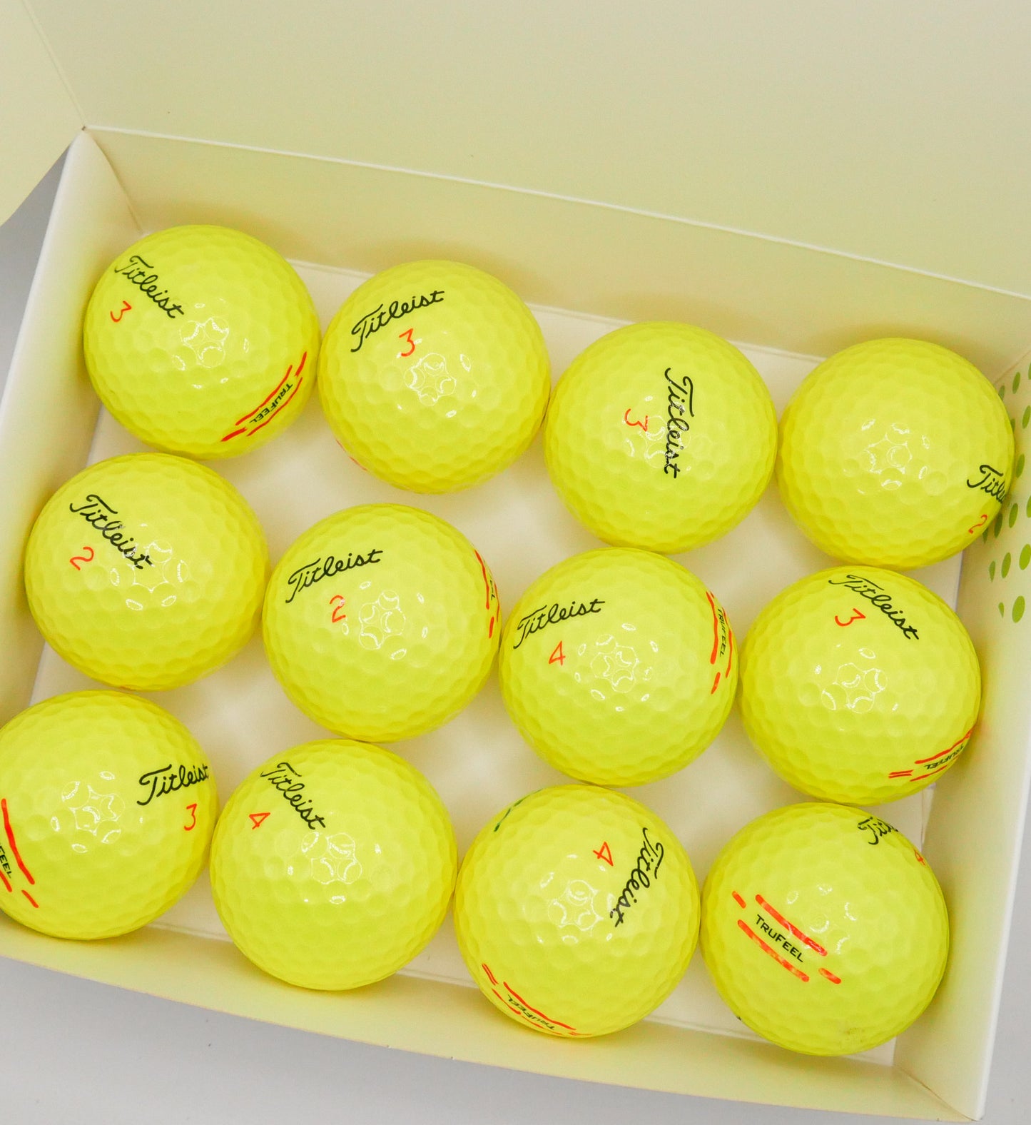 Titleist TruFeel "Yellow" - Pack of 12 golf balls